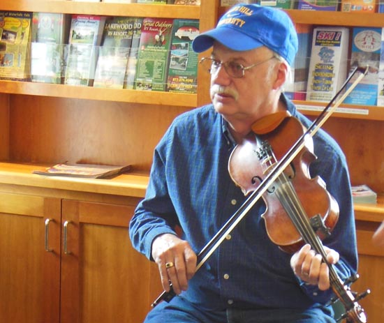 Fiddler Roger Howell